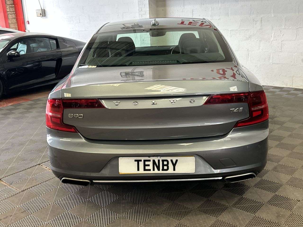 2020 VOLVO S90 2020 VOLVO S90