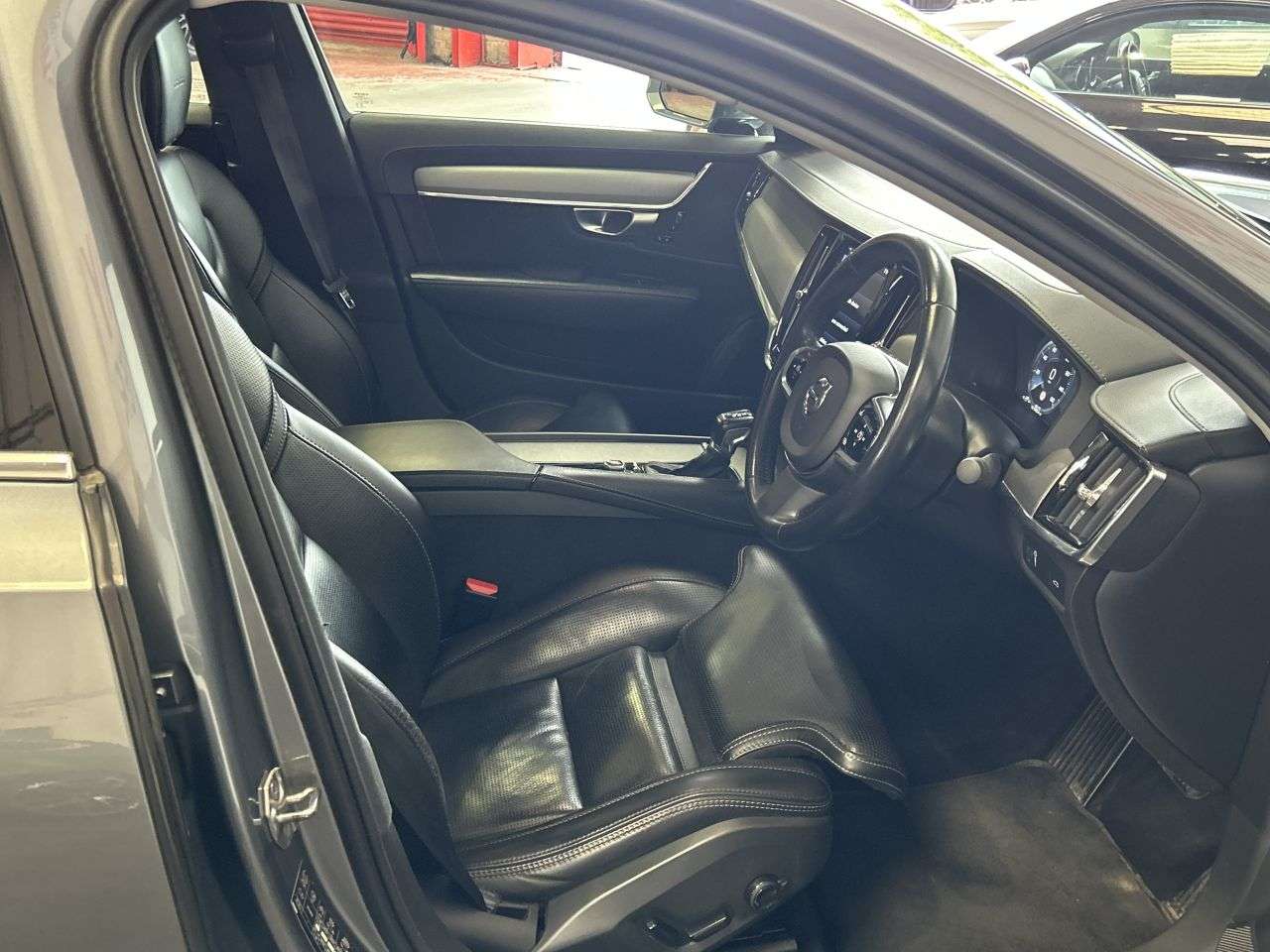 2020 VOLVO S90 2020 VOLVO S90