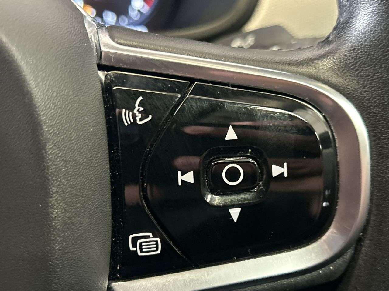 2020 VOLVO S90 2020 VOLVO S90
