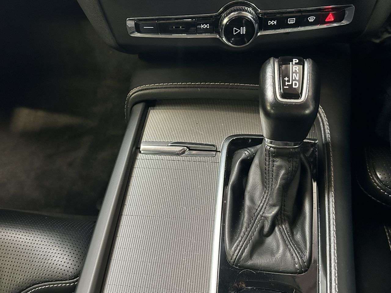 2020 VOLVO S90 2020 VOLVO S90