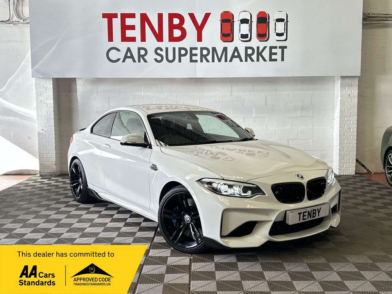 A 2018 BMW M2 3.0i Coupe 2dr Petrol DCT Euro 6 (s/s) (370 ps) AFTR MKT EXHAUST+CARBON KIT A 2018 BMW M2 3.0i Coupe 2dr Petrol DCT Euro 6 (s/s) (370 ps) AFTR MKT EXHAUST+CARBON KIT