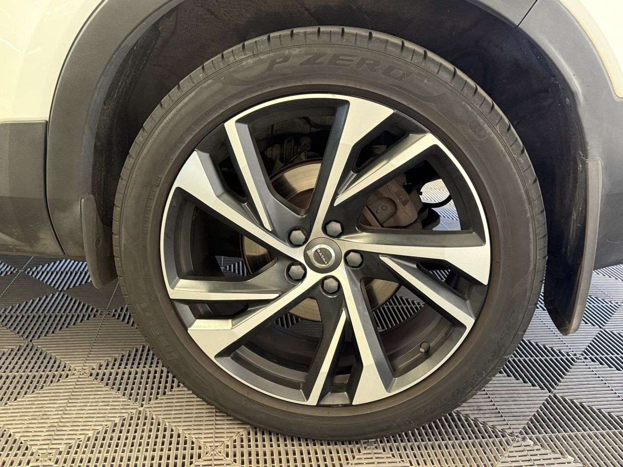 2018 VOLVO XC40 2018 VOLVO XC40
