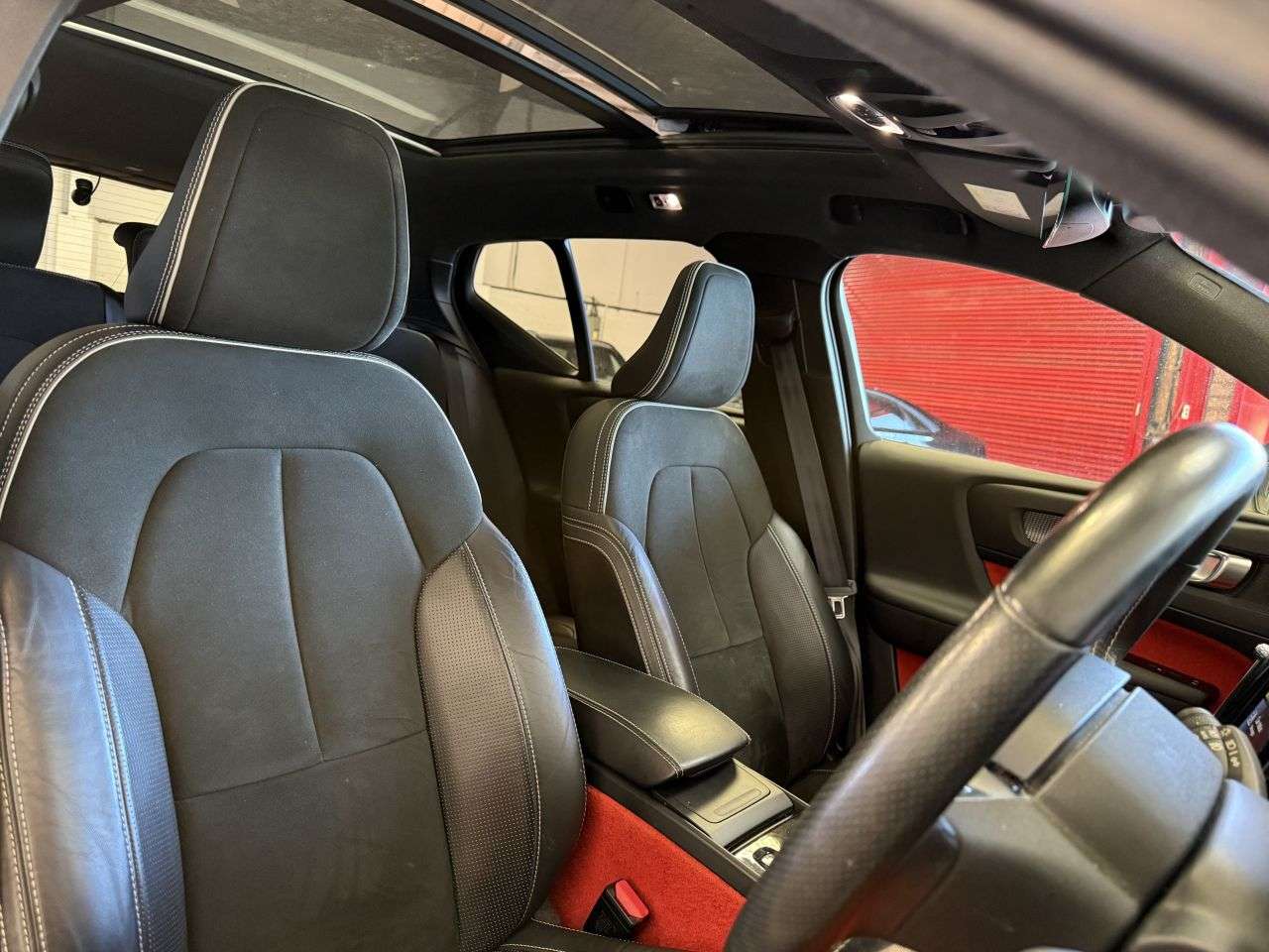 2018 VOLVO XC40 2018 VOLVO XC40