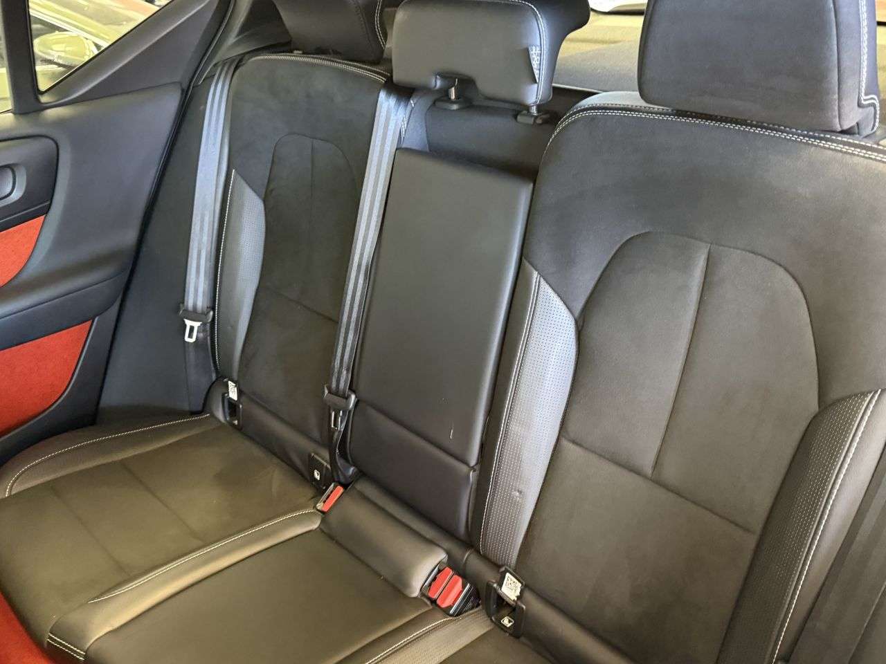 2018 VOLVO XC40 2018 VOLVO XC40