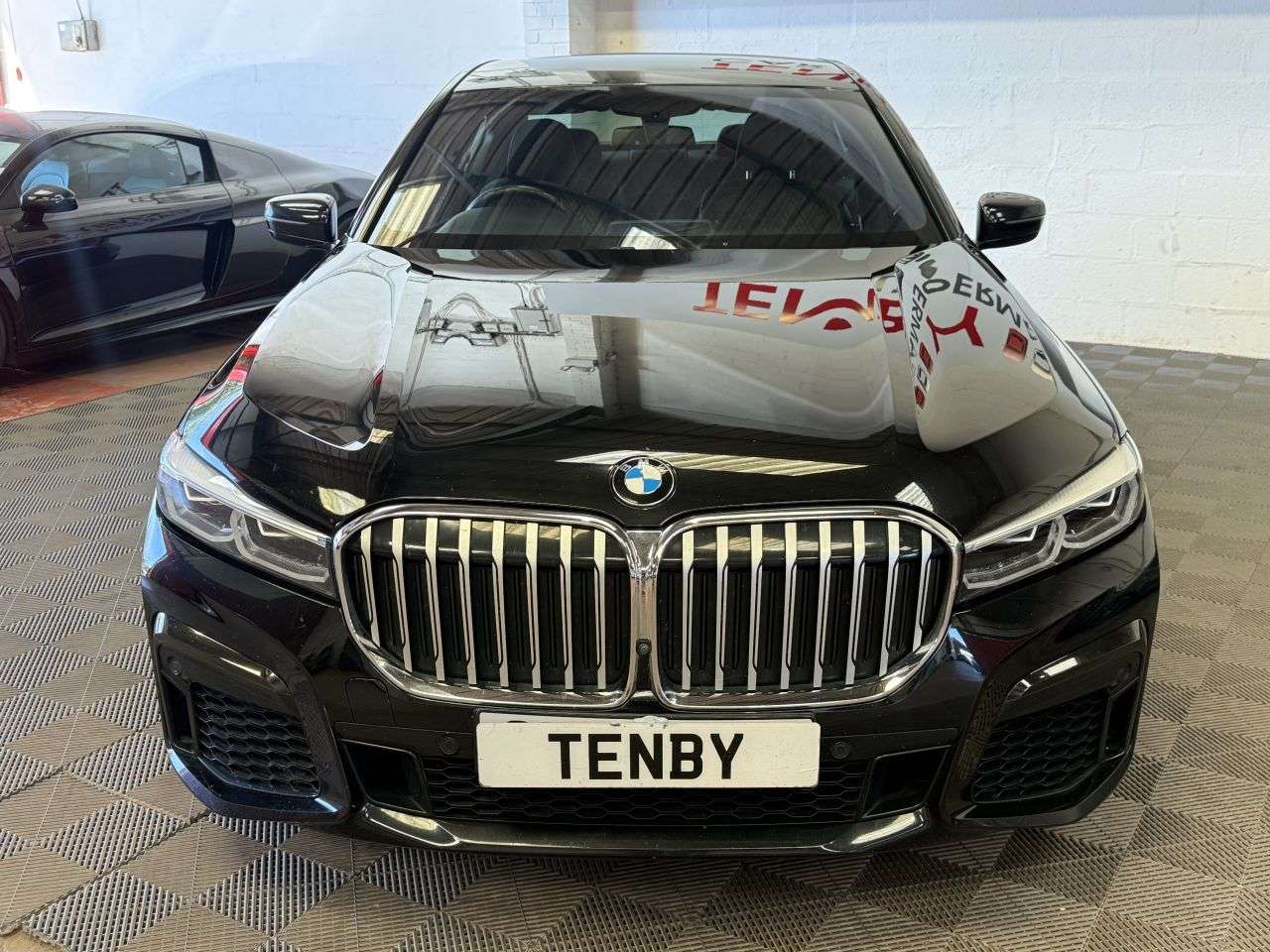A 2020 BMW 7 SERIES 3.0 730d M Sport Saloon 4dr Diesel Auto Euro 6 (s/s) (265 ps) CARPLAY+AMB L A 2020 BMW 7 SERIES 3.0 730d M Sport Saloon 4dr Diesel Auto Euro 6 (s/s) (265 ps) CARPLAY+AMB L