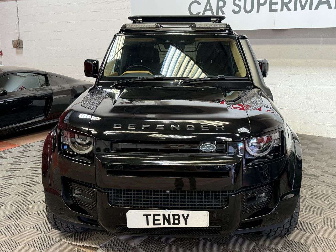 2021 LAND ROVER DEFENDER 110 2021 LAND ROVER DEFENDER 110