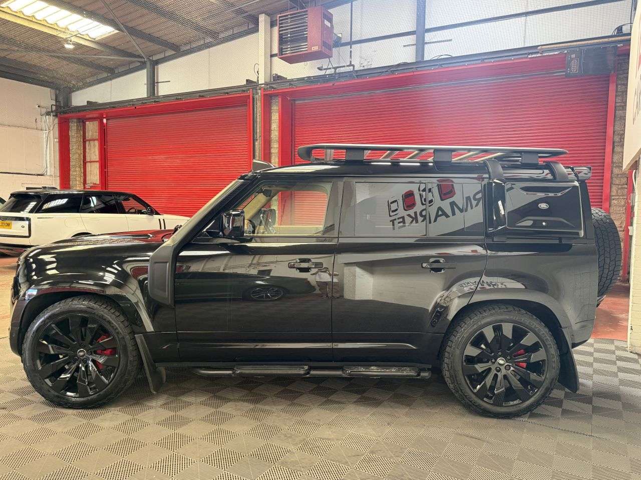2021 LAND ROVER DEFENDER 110 2021 LAND ROVER DEFENDER 110