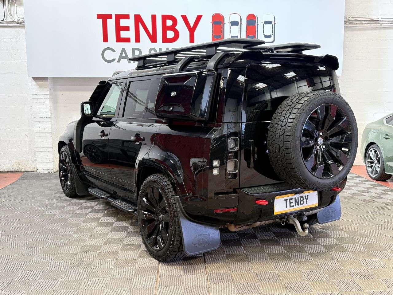 2021 LAND ROVER DEFENDER 110 2021 LAND ROVER DEFENDER 110