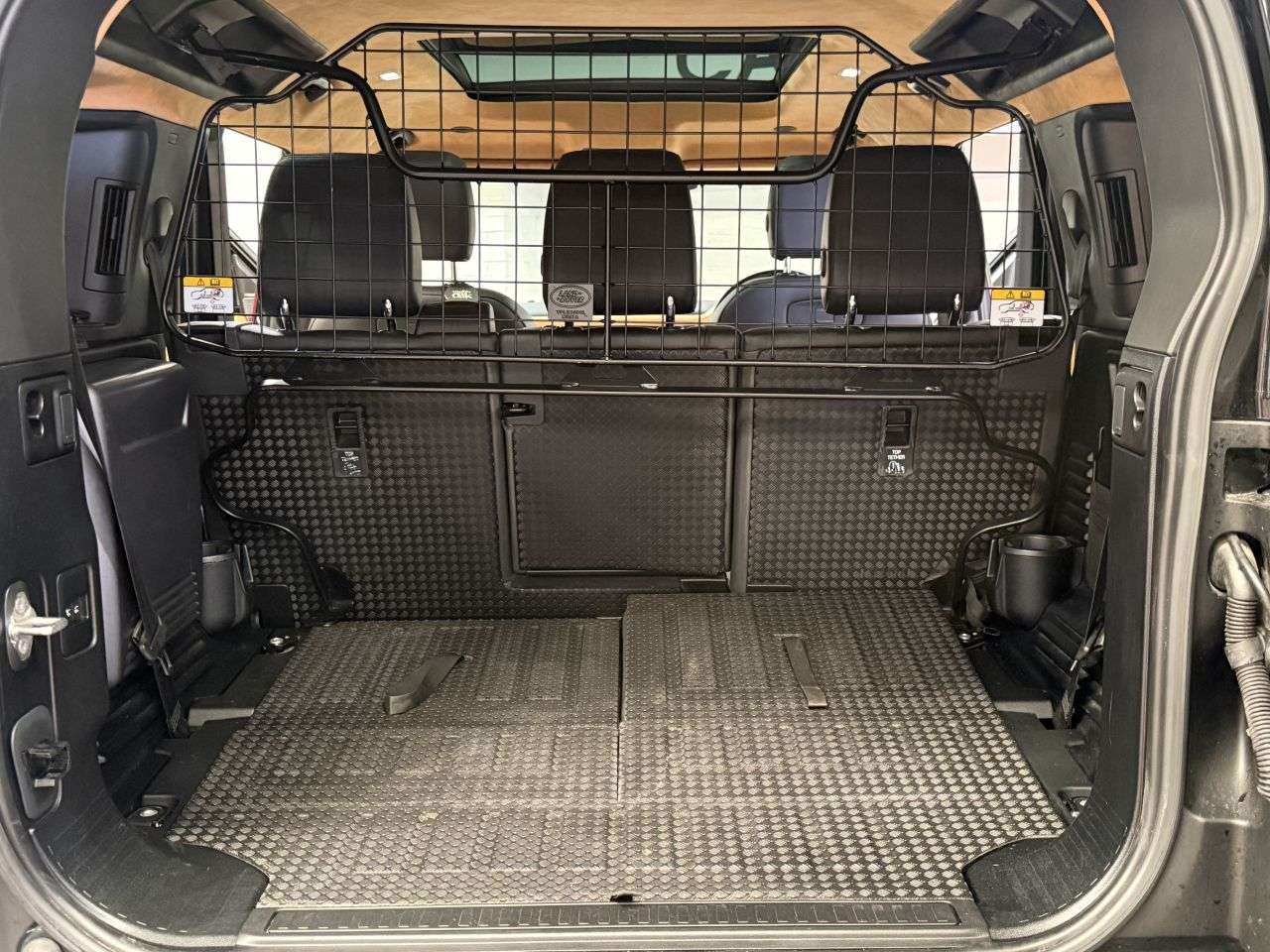 2021 LAND ROVER DEFENDER 110 2021 LAND ROVER DEFENDER 110