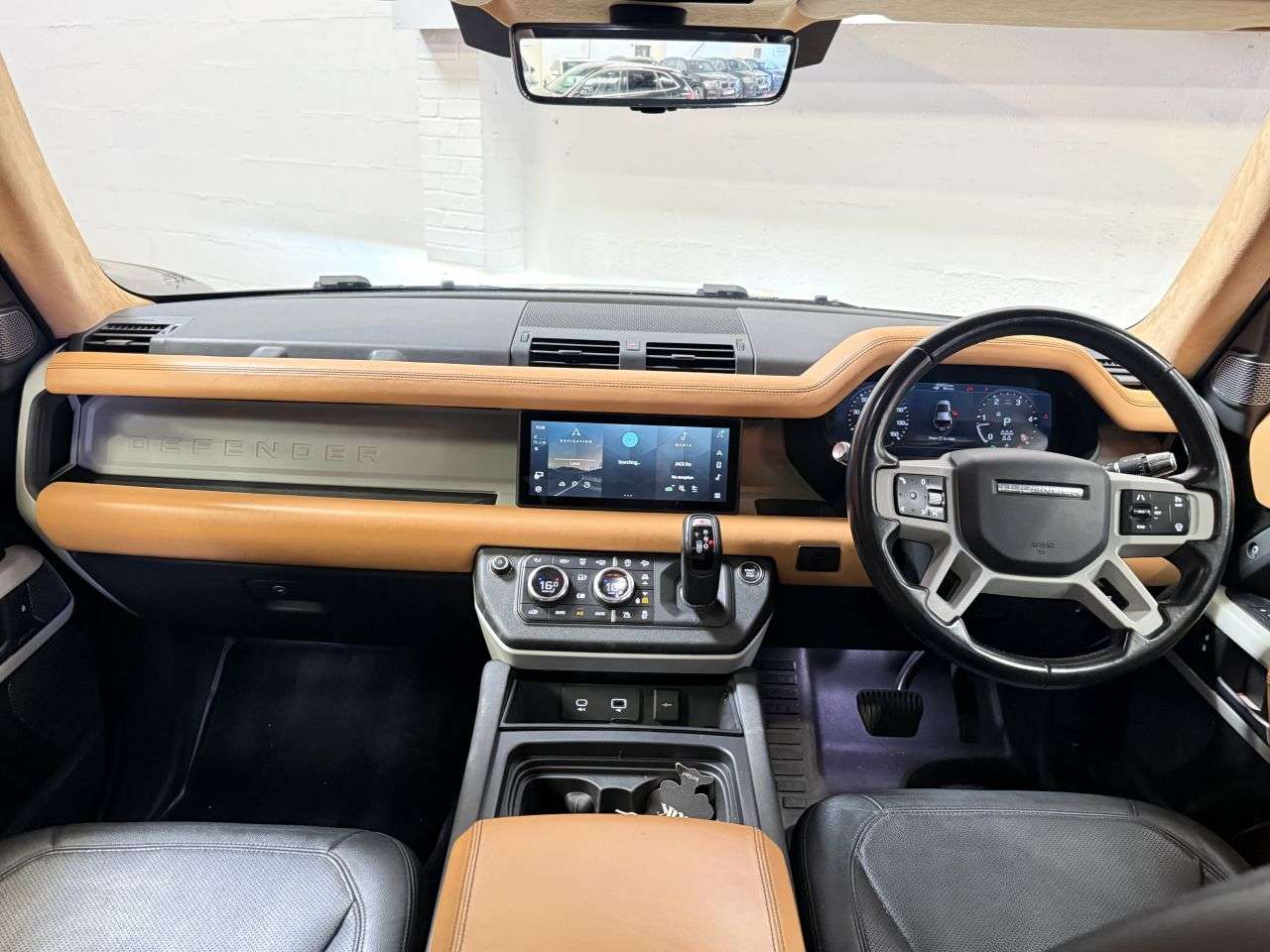 2021 LAND ROVER DEFENDER 110 2021 LAND ROVER DEFENDER 110
