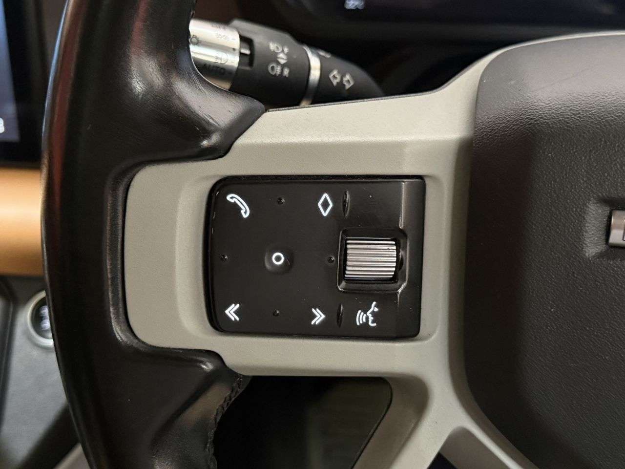 2021 LAND ROVER DEFENDER 110 2021 LAND ROVER DEFENDER 110