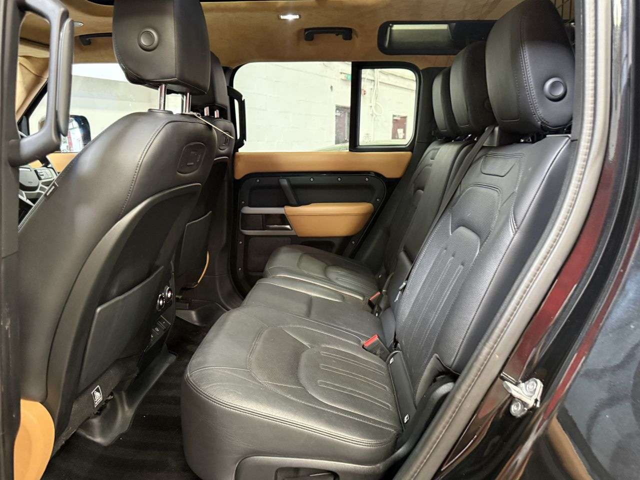 2021 LAND ROVER DEFENDER 110 2021 LAND ROVER DEFENDER 110