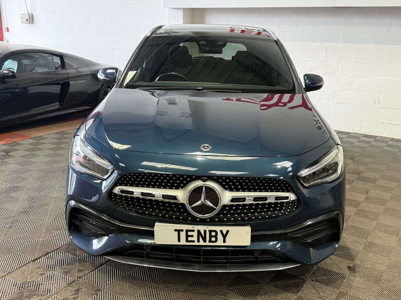 A 2020 MERCEDES-BENZ GLA 2.0 GLA220d AMG Line (Premium Plus) SUV 5dr Diesel 8G-DCT 4MATIC Euro 6 (s/ A 2020 MERCEDES-BENZ GLA 2.0 GLA220d AMG Line (Premium Plus) SUV 5dr Diesel 8G-DCT 4MATIC Euro 6 (s/