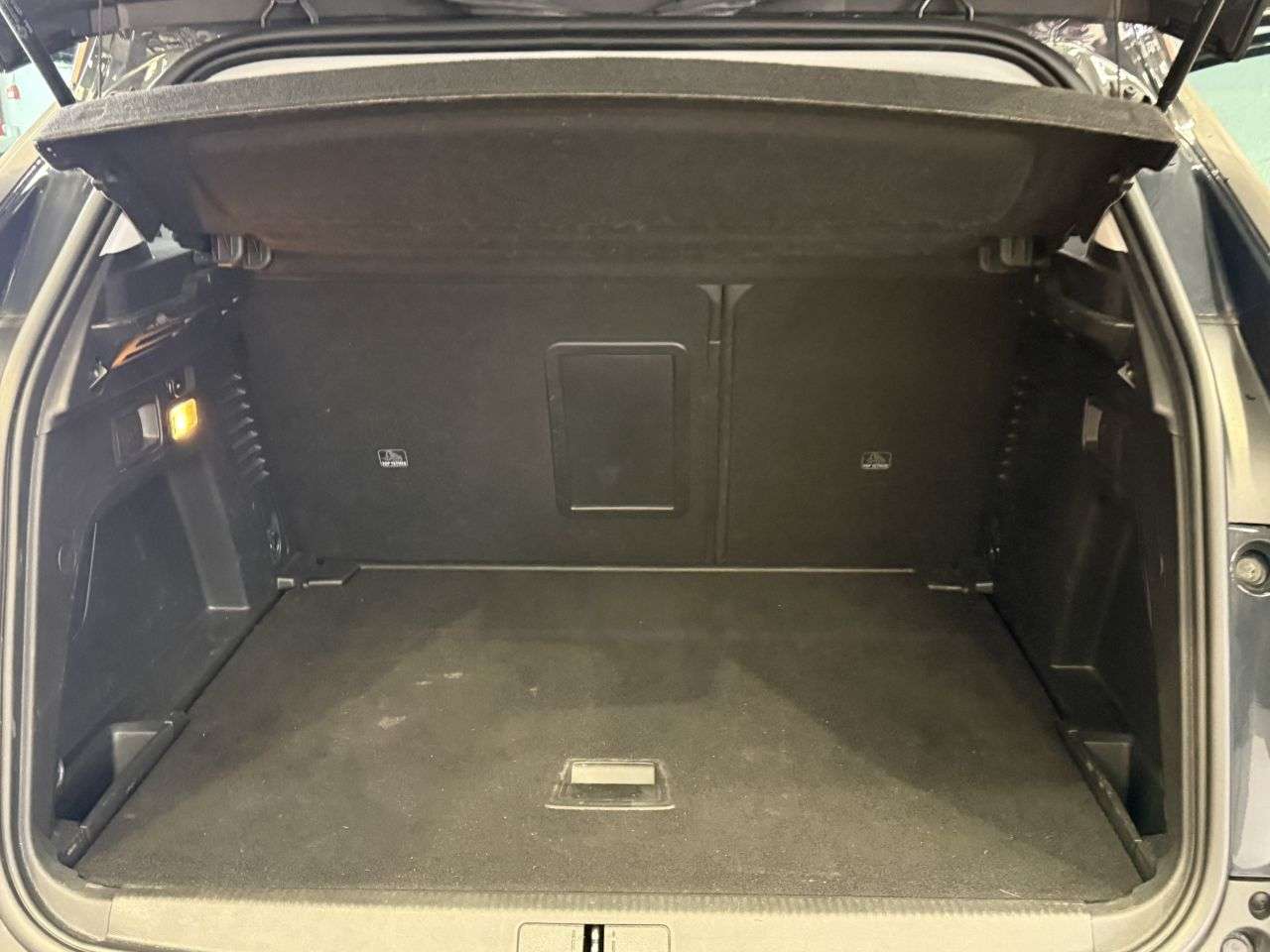 2018 PEUGEOT 3008 2018 PEUGEOT 3008