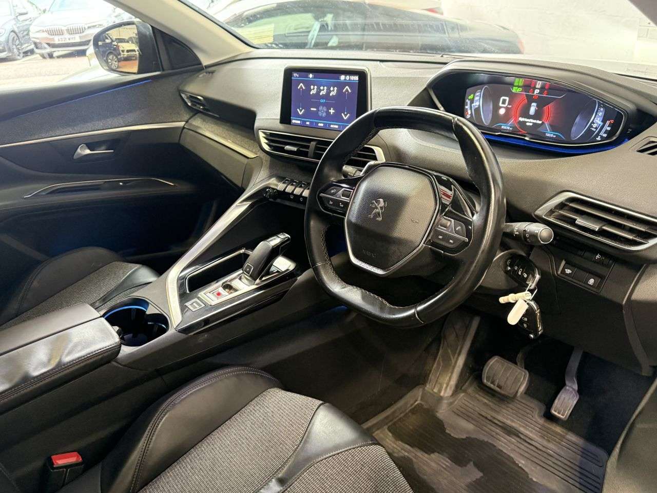 2018 PEUGEOT 3008 2018 PEUGEOT 3008