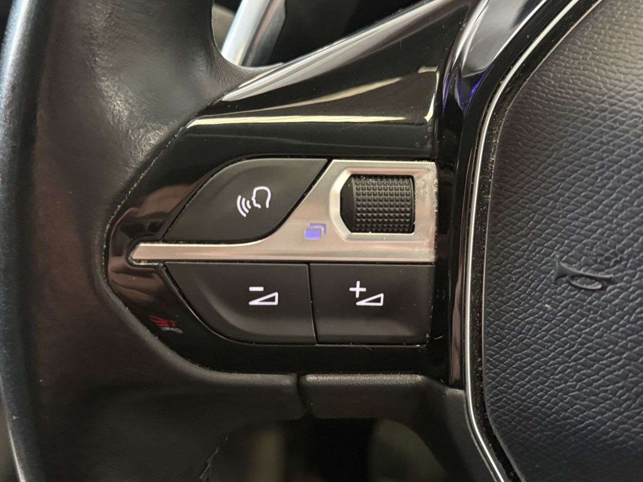 2018 PEUGEOT 3008 2018 PEUGEOT 3008