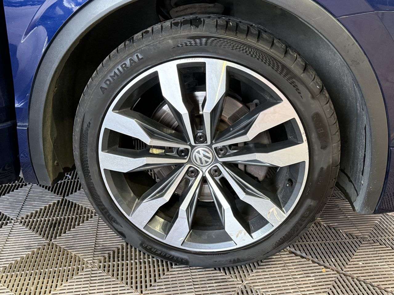 2018 VOLKSWAGEN TIGUAN 2018 VOLKSWAGEN TIGUAN