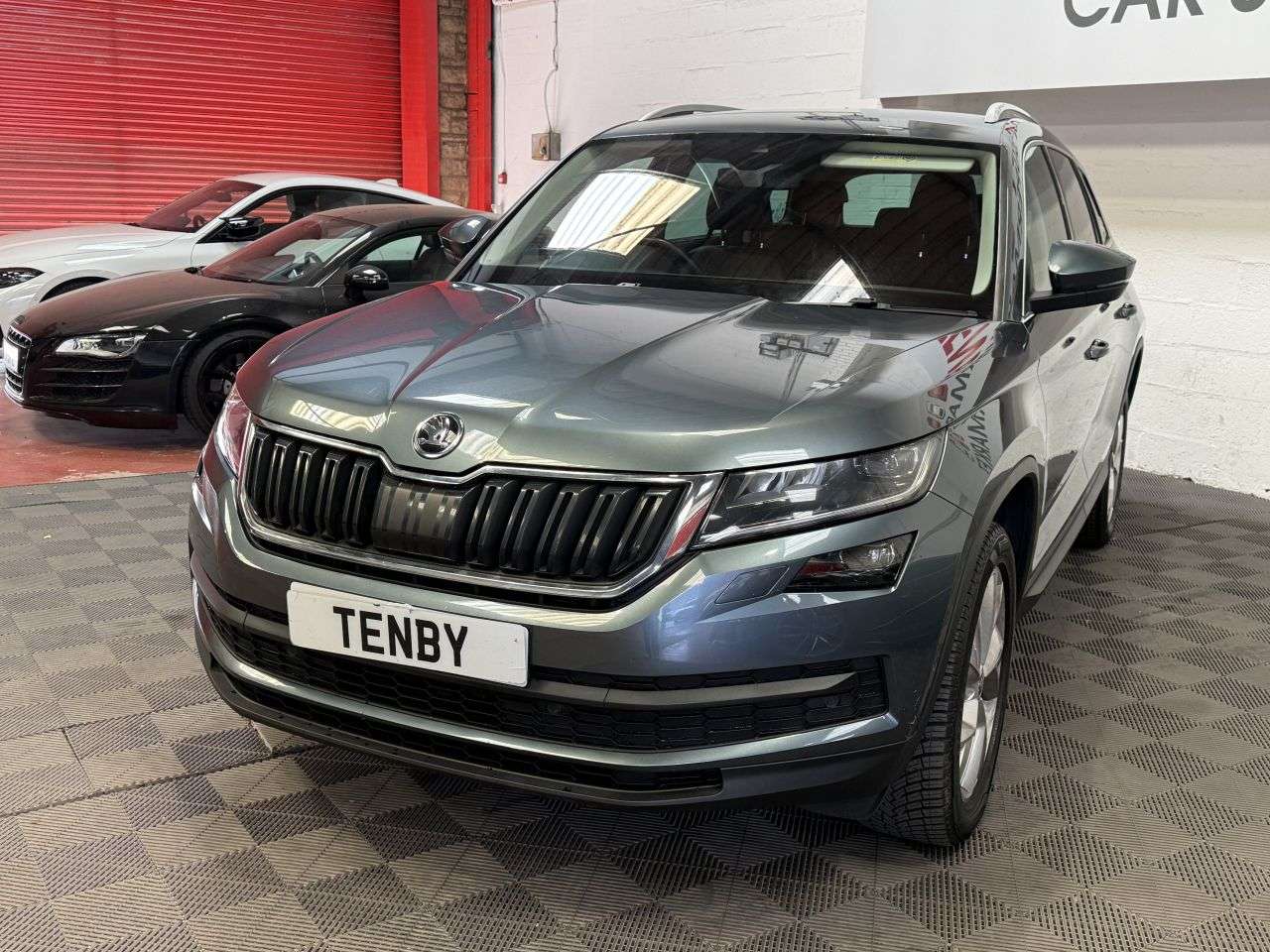 A 2018 SKODA KODIAQ 2.0 TDI Edition SUV 5dr Diesel DSG 4WD Euro 6 (s/s) (7 Seat) (150 ps) FULL A 2018 SKODA KODIAQ 2.0 TDI Edition SUV 5dr Diesel DSG 4WD Euro 6 (s/s) (7 Seat) (150 ps) FULL