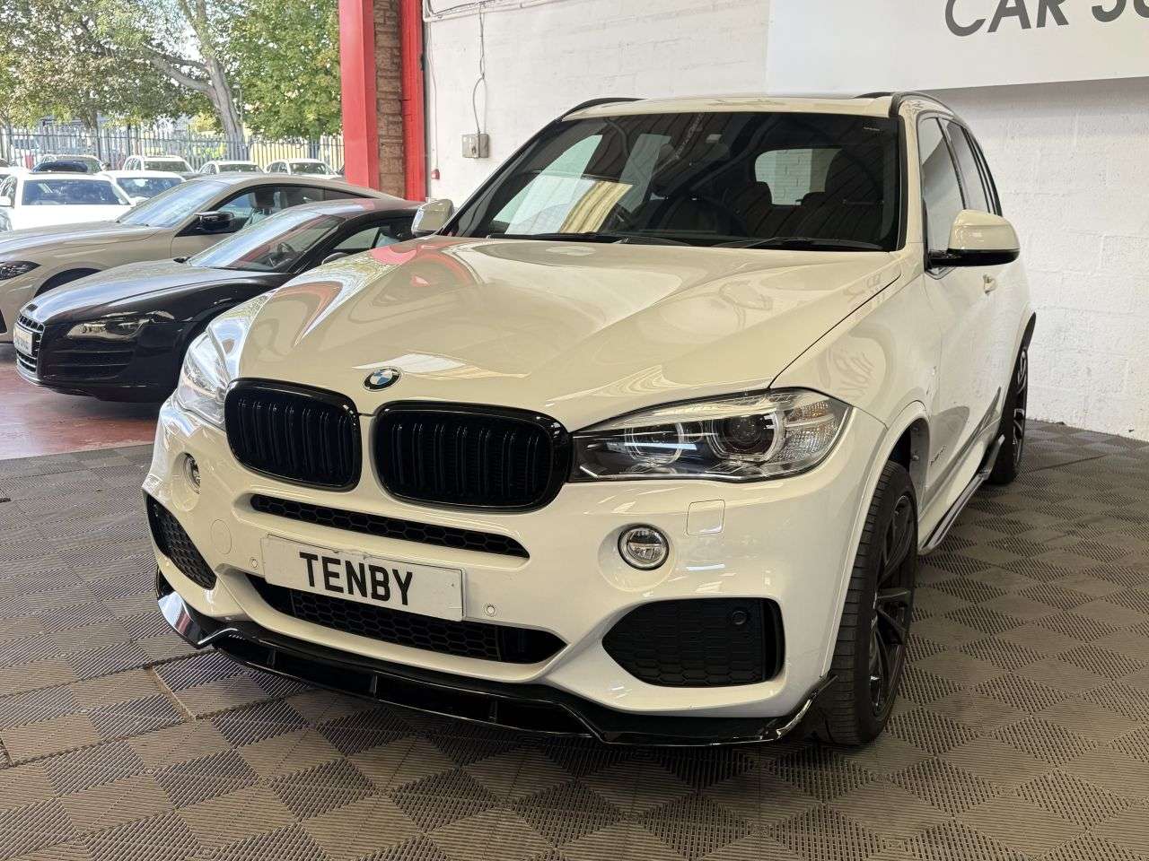 A 2018 BMW X5 3.0 30d M Sport SUV 5dr Diesel Auto xDrive Euro 6 (s/s) (258 ps) REV CAMERA A 2018 BMW X5 3.0 30d M Sport SUV 5dr Diesel Auto xDrive Euro 6 (s/s) (258 ps) REV CAMERA