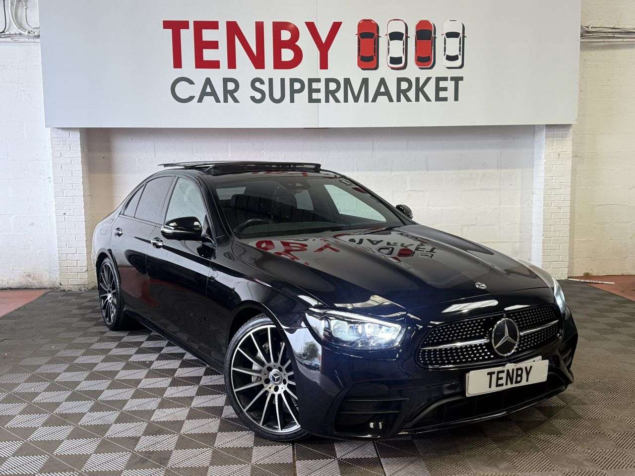 A 2021 MERCEDES-BENZ E CLASS 2.0 E220d AMG Line Night Edition (Premium Plus) Saloon 4dr Diesel G-Tronic+ A 2021 MERCEDES-BENZ E CLASS 2.0 E220d AMG Line Night Edition (Premium Plus) Saloon 4dr Diesel G-Tronic+