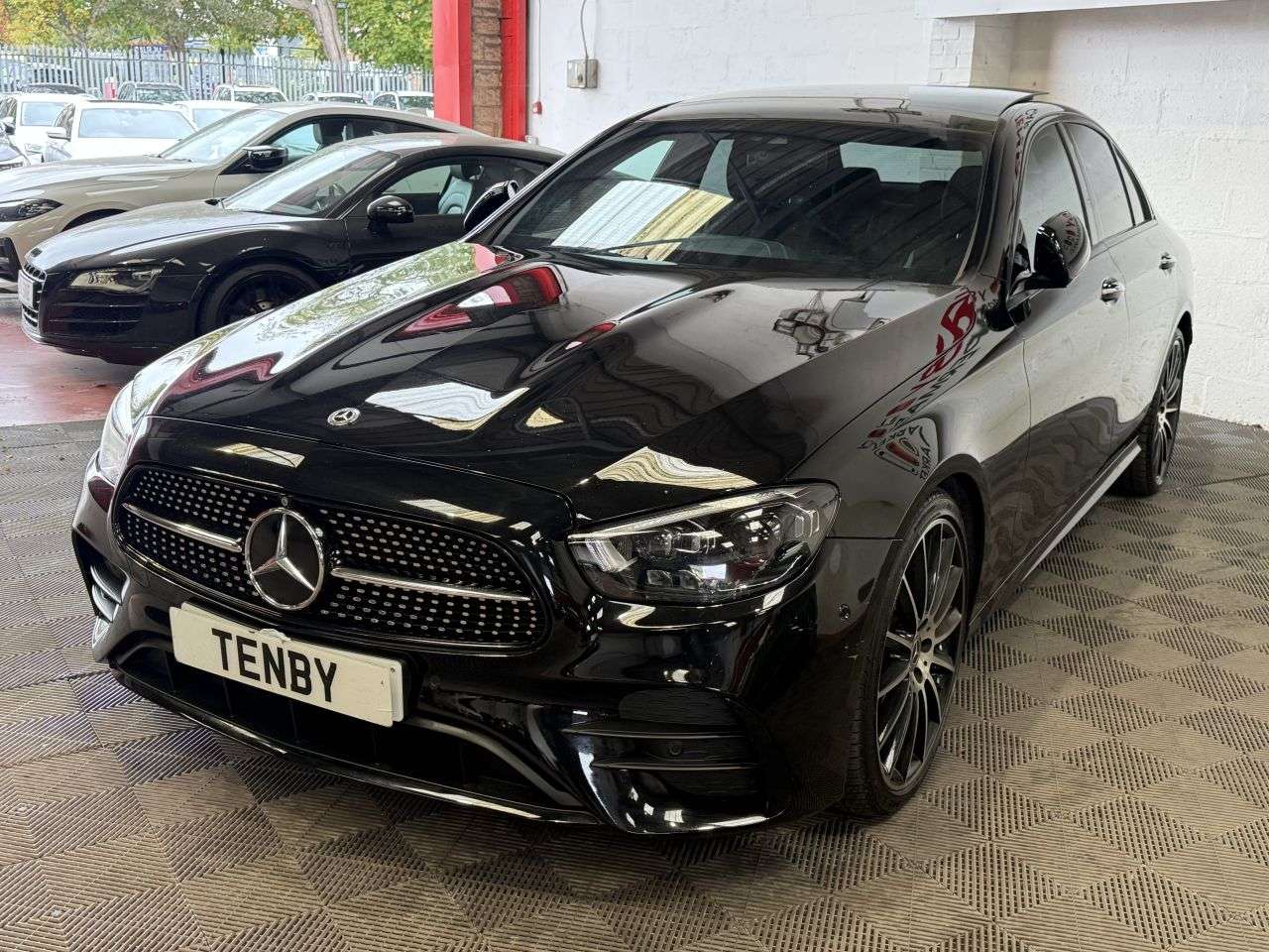 A 2021 MERCEDES-BENZ E CLASS 2.0 E220d AMG Line Night Edition (Premium Plus) Saloon 4dr Diesel G-Tronic+ A 2021 MERCEDES-BENZ E CLASS 2.0 E220d AMG Line Night Edition (Premium Plus) Saloon 4dr Diesel G-Tronic+