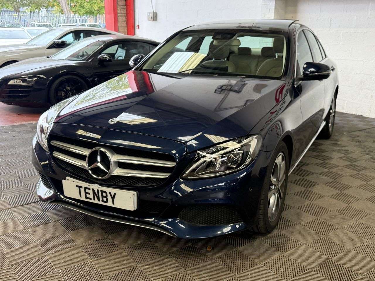 A 2018 MERCEDES-BENZ C CLASS 2.1 C220d Sport (Premium Plus) Saloon 4dr Diesel G-Tronic+ Euro 6 (s/s) (17 A 2018 MERCEDES-BENZ C CLASS 2.1 C220d Sport (Premium Plus) Saloon 4dr Diesel G-Tronic+ Euro 6 (s/s) (17
