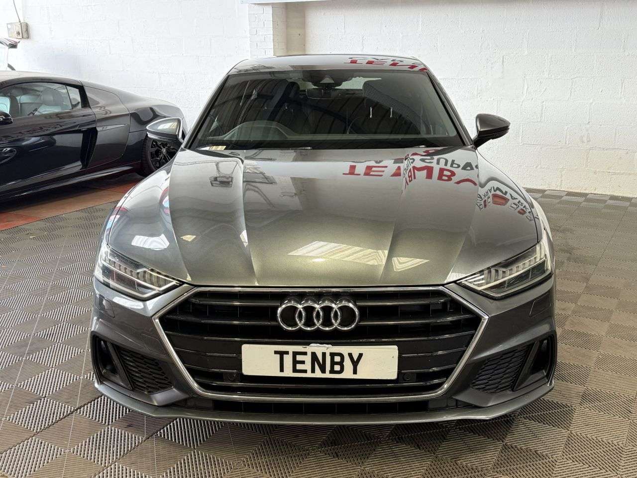 A 2019 AUDI A7 2.0 TDI 40 S line Sportback 5dr Diesel S Tronic Euro 6 (s/s) (204 ps) REV C A 2019 AUDI A7 2.0 TDI 40 S line Sportback 5dr Diesel S Tronic Euro 6 (s/s) (204 ps) REV C