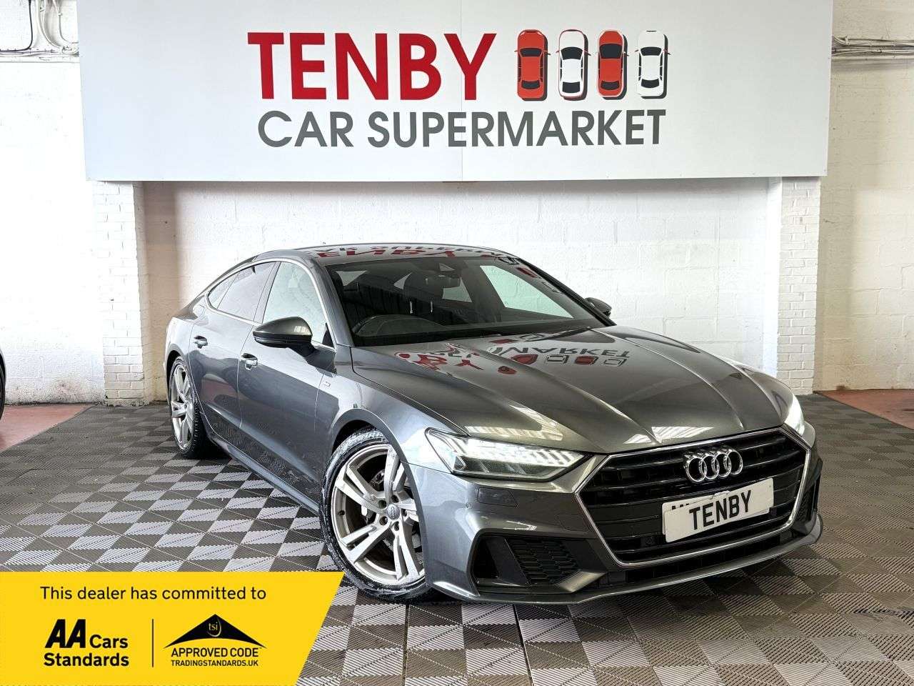 A 2019 AUDI A7 2.0 TDI 40 S line Sportback 5dr Diesel S Tronic Euro 6 (s/s) (204 ps) REV C A 2019 AUDI A7 2.0 TDI 40 S line Sportback 5dr Diesel S Tronic Euro 6 (s/s) (204 ps) REV C