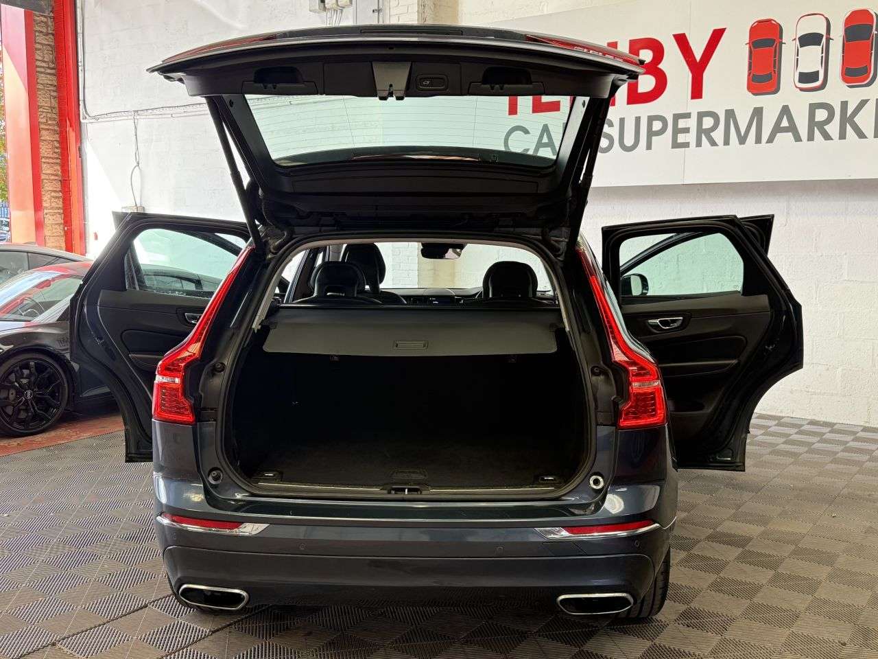 2018 VOLVO XC60 2018 VOLVO XC60