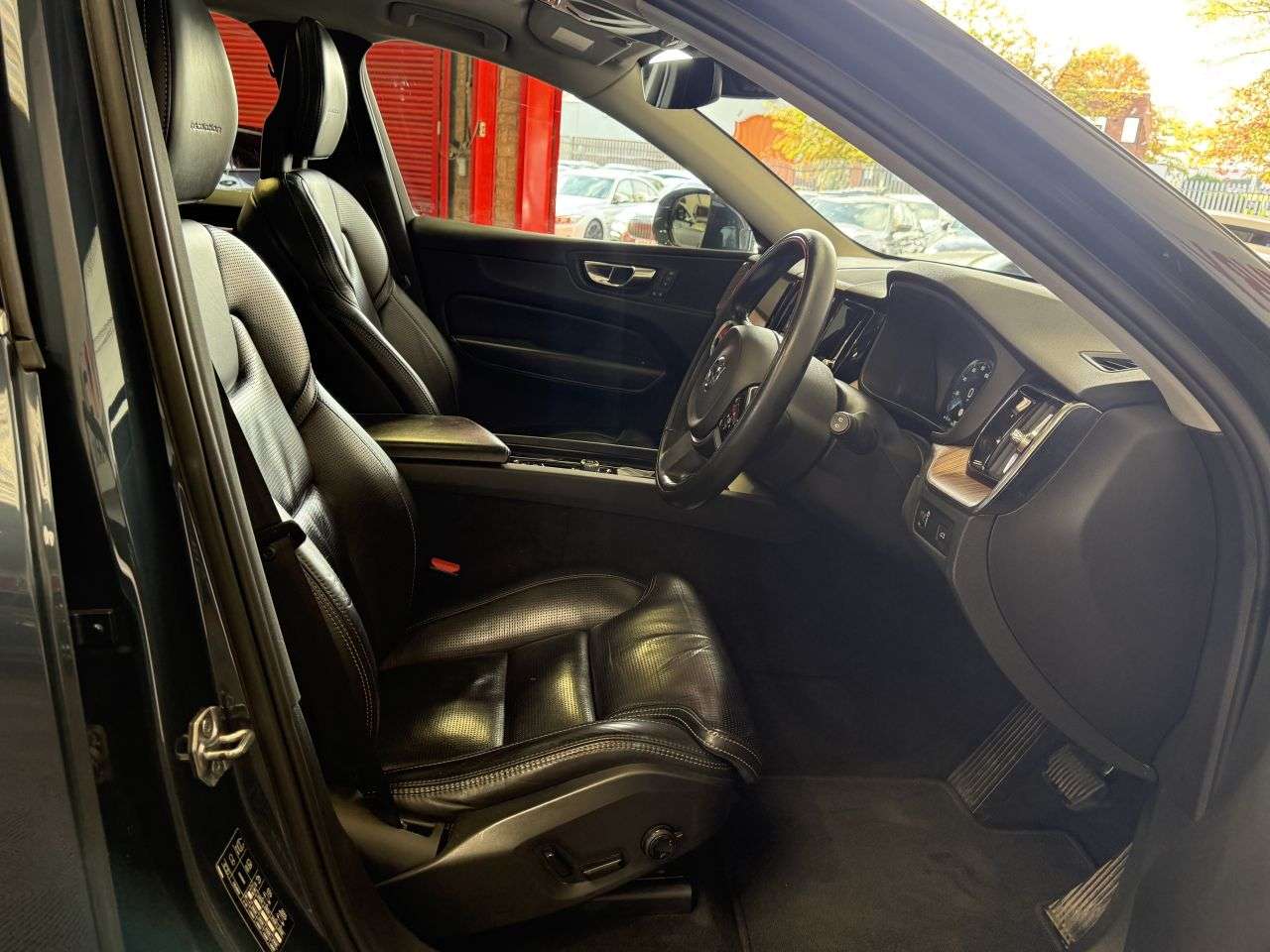 2018 VOLVO XC60 2018 VOLVO XC60