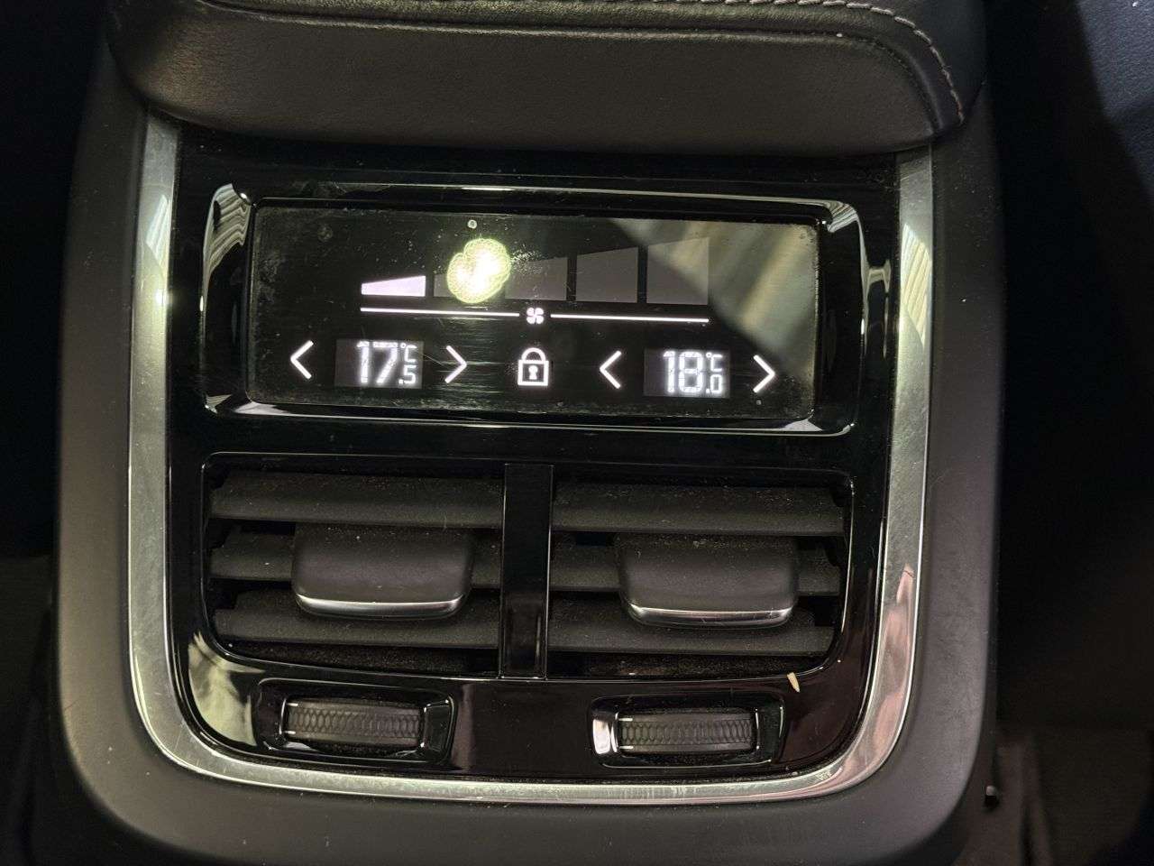 2018 VOLVO XC60 2018 VOLVO XC60