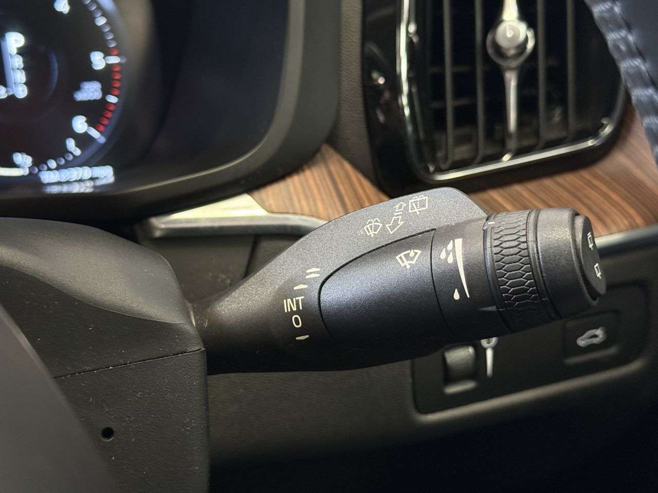 2018 VOLVO XC60 2018 VOLVO XC60