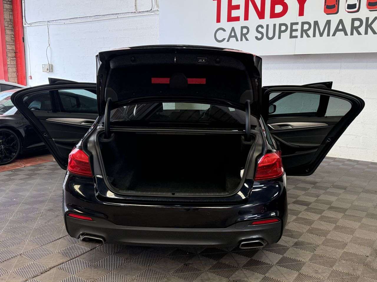 2018 BMW 5 SERIES 2018 BMW 5 SERIES