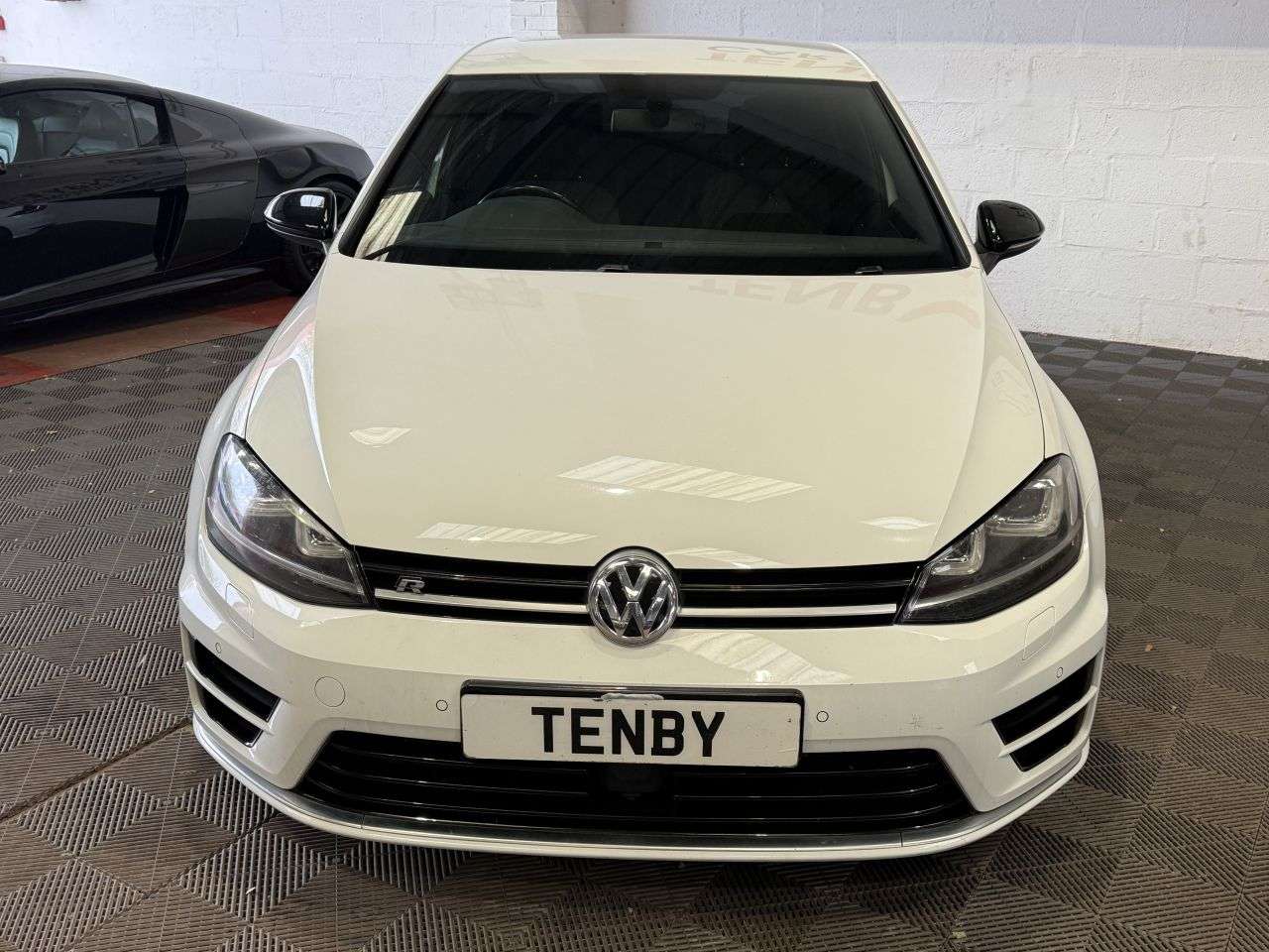 A 2015 VOLKSWAGEN GOLF 2.0 TSI BlueMotion Tech R Hatchback 5dr Petrol DSG 4Motion Euro 6 (s/s) (30 A 2015 VOLKSWAGEN GOLF 2.0 TSI BlueMotion Tech R Hatchback 5dr Petrol DSG 4Motion Euro 6 (s/s) (30