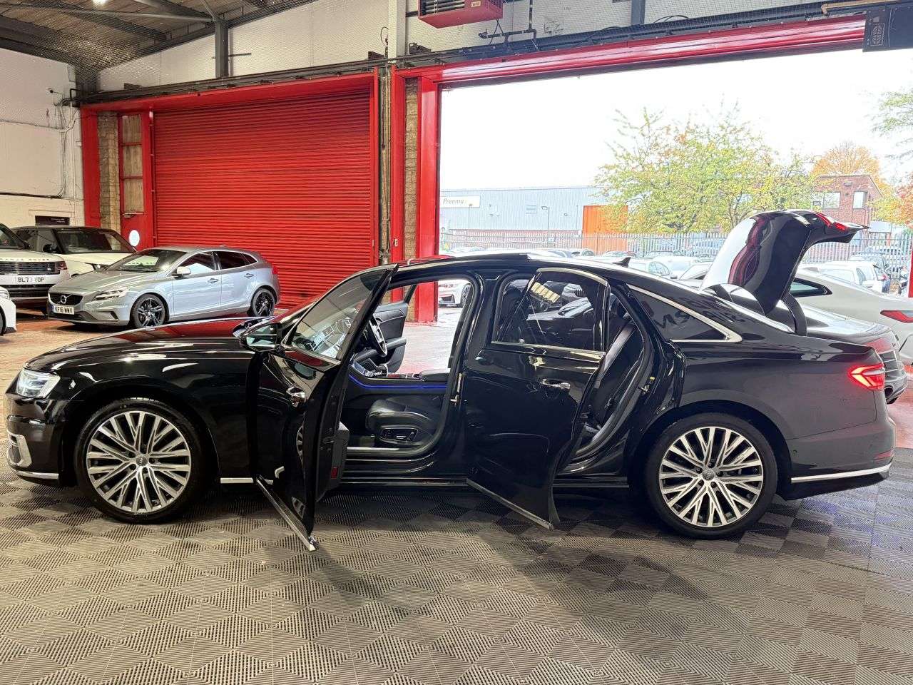 2018 AUDI A8 2018 AUDI A8