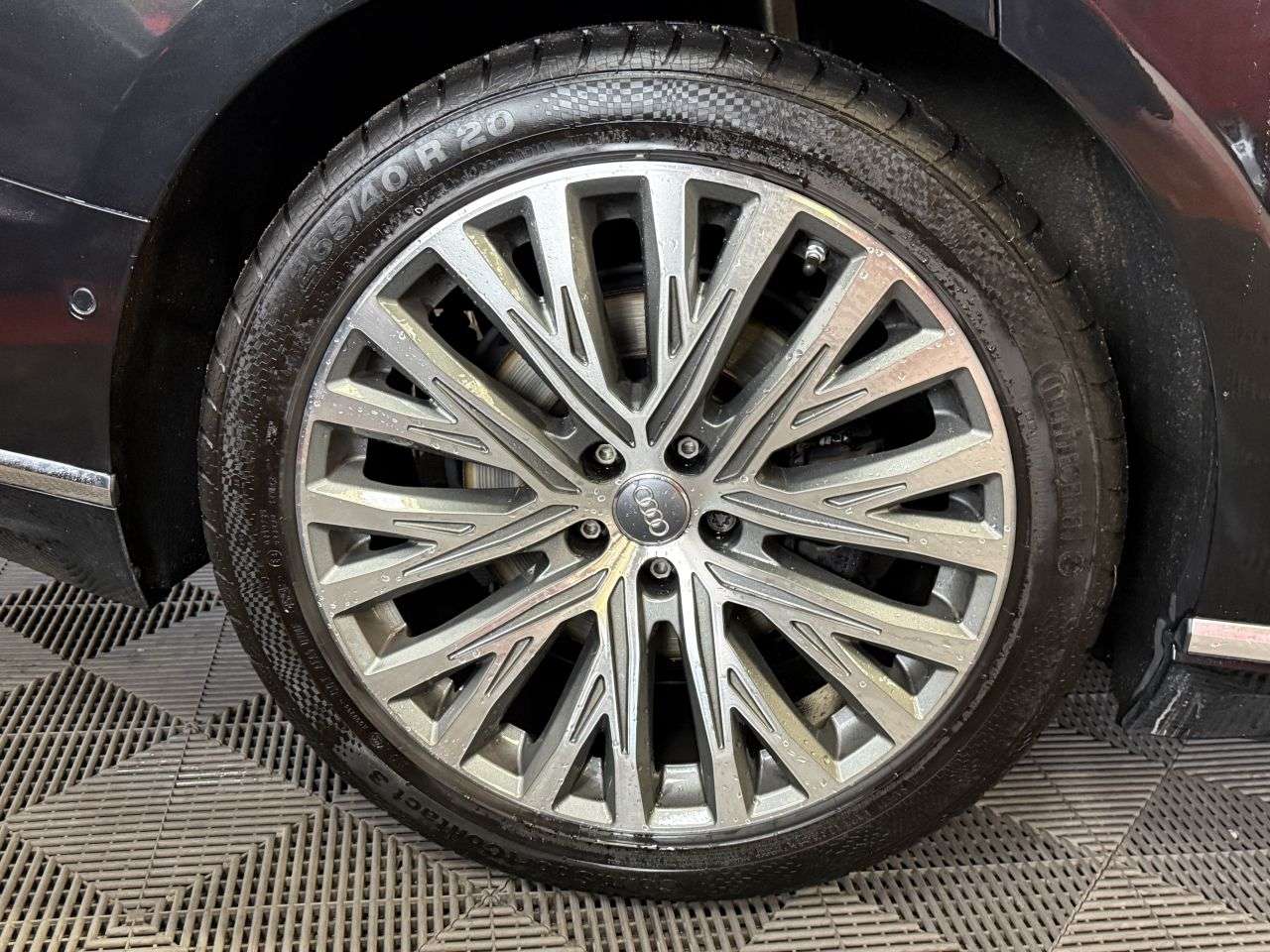 2018 AUDI A8 2018 AUDI A8