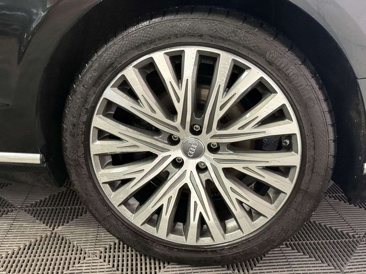2018 AUDI A8 2018 AUDI A8