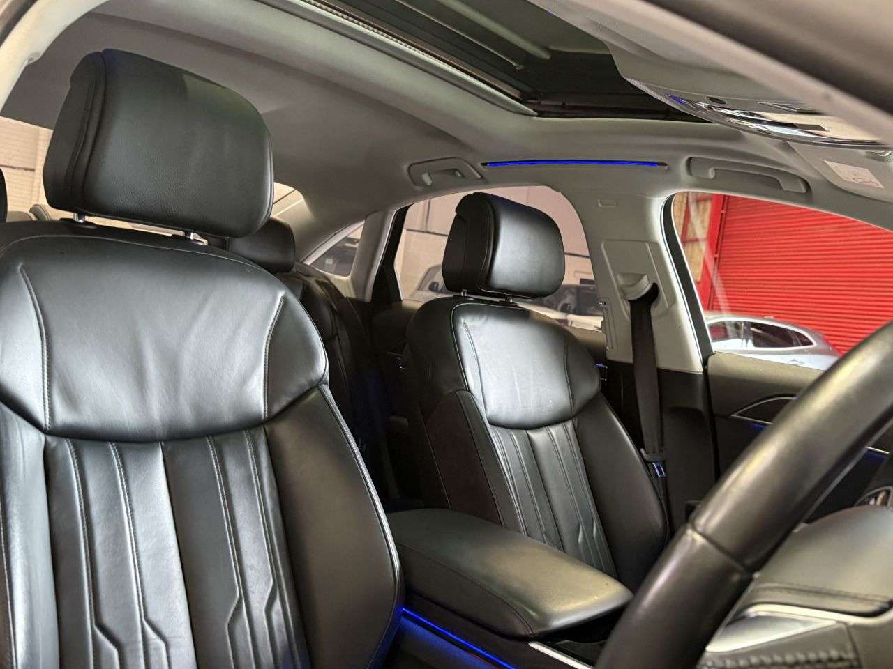 2018 AUDI A8 2018 AUDI A8