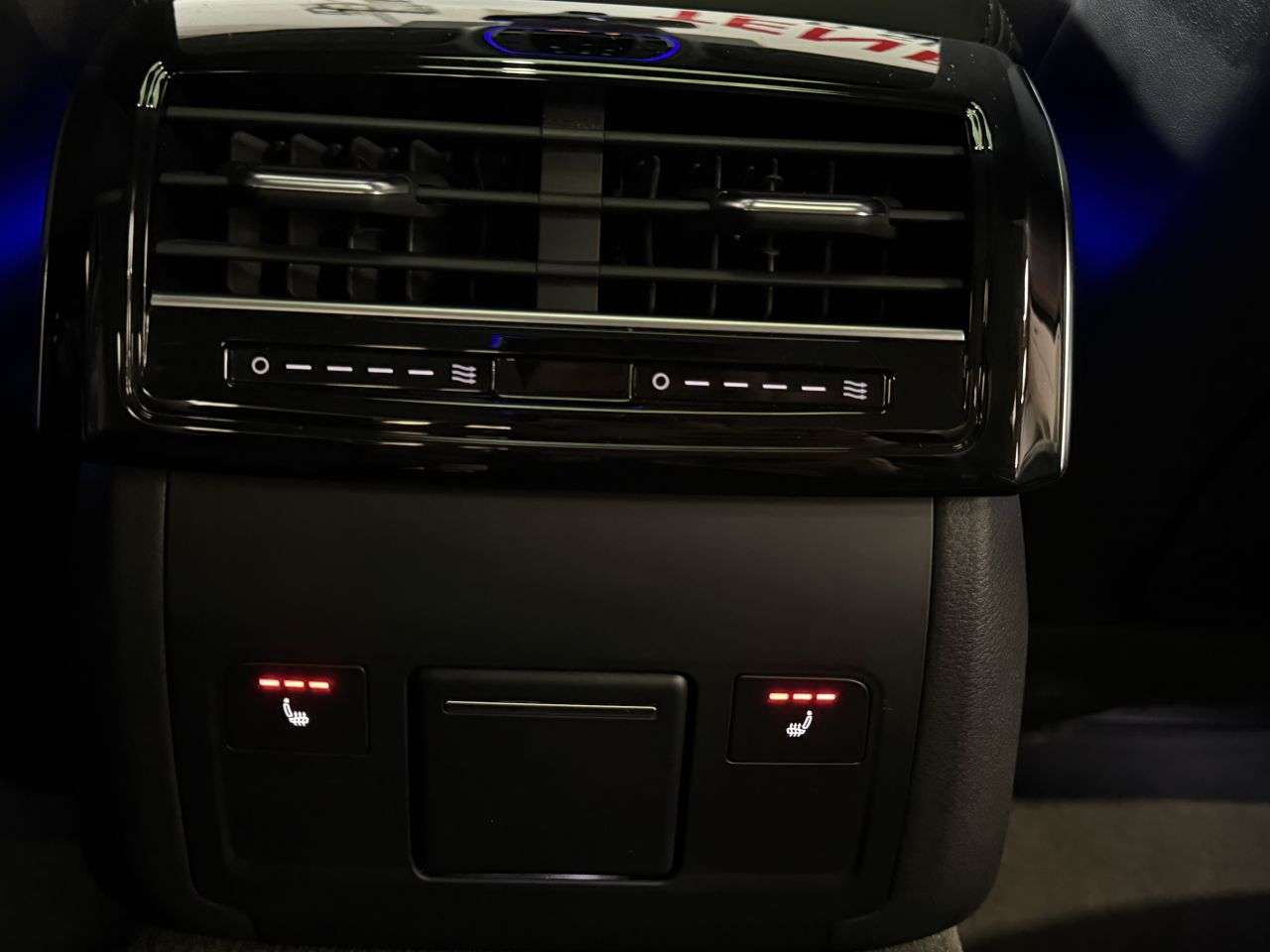2018 AUDI A8 2018 AUDI A8