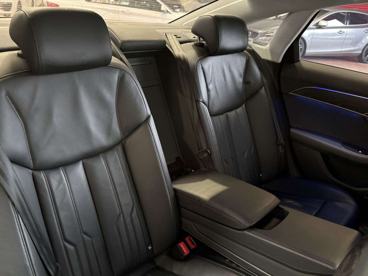 2018 AUDI A8 2018 AUDI A8