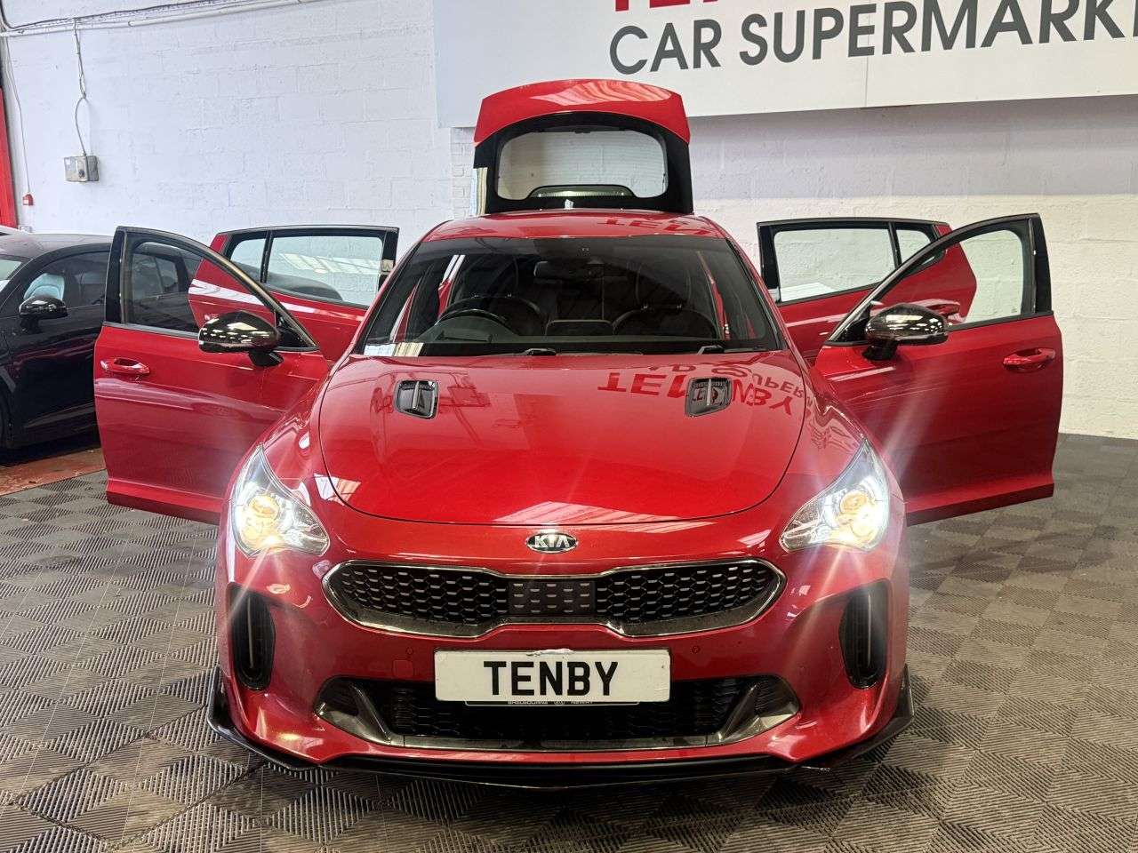 2018 KIA STINGER 2018 KIA STINGER
