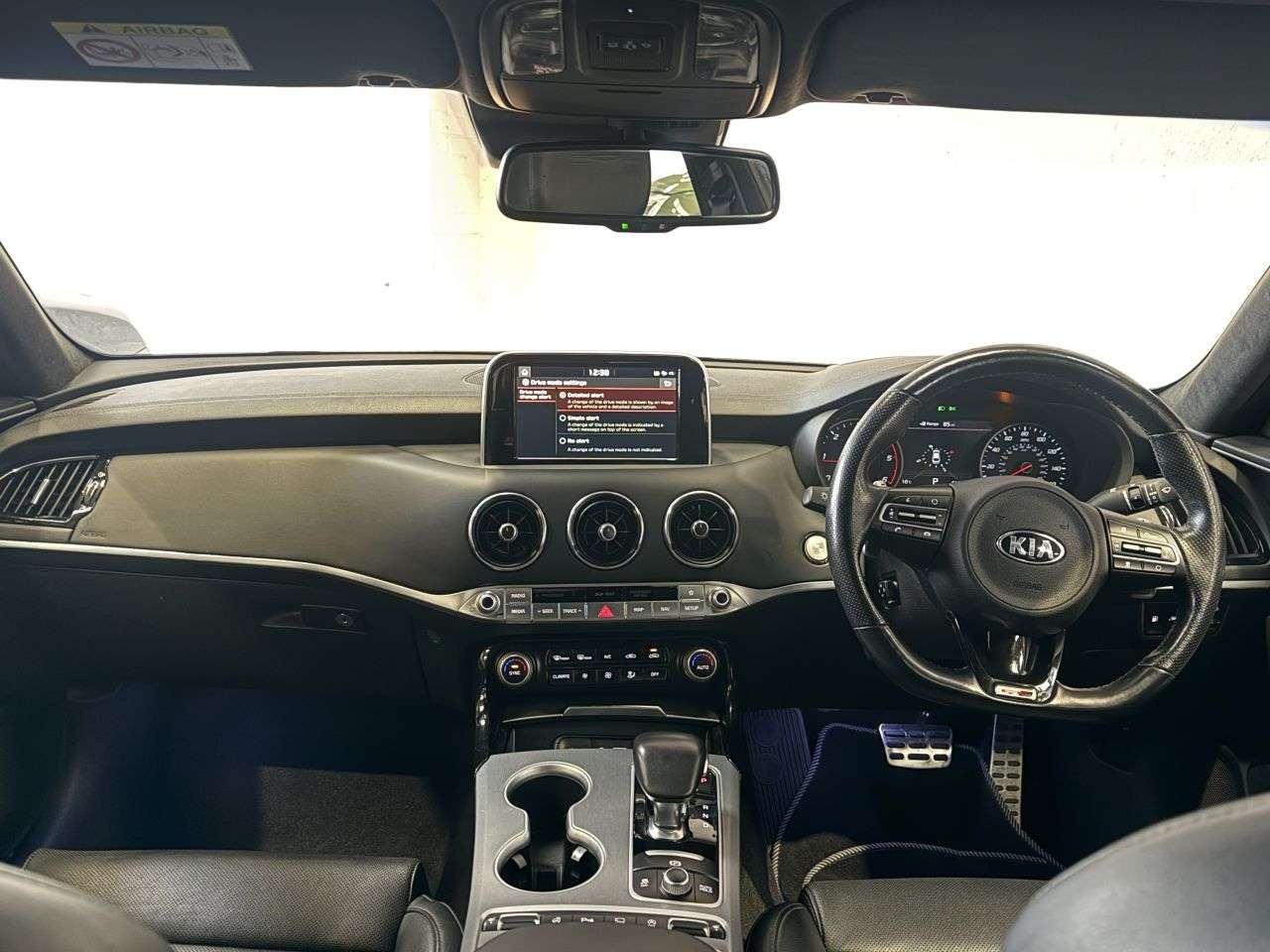 2018 KIA STINGER 2018 KIA STINGER