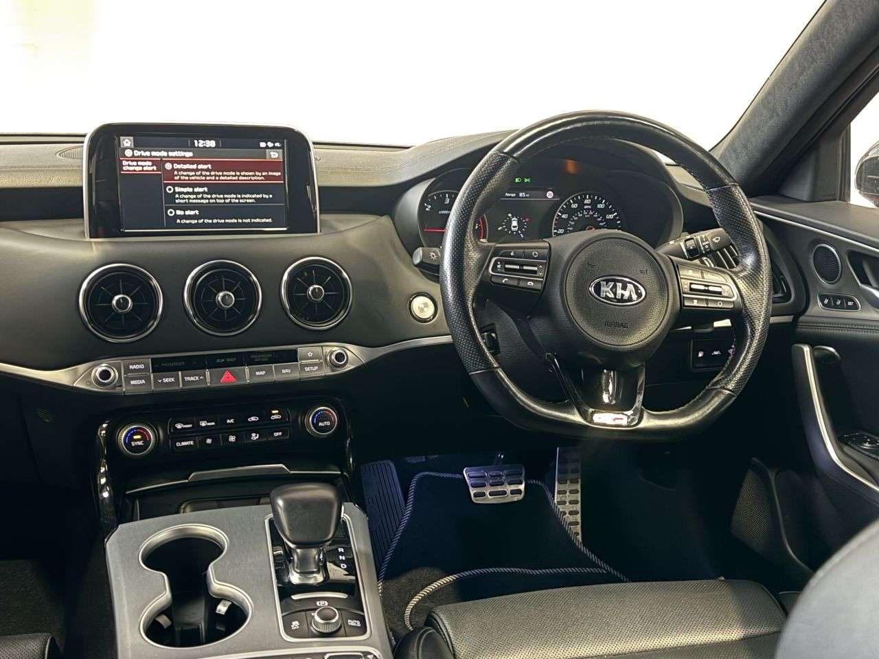 2018 KIA STINGER 2018 KIA STINGER