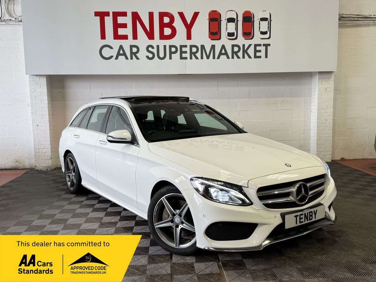 A 2016 MERCEDES-BENZ C CLASS 2.1 C250d AMG Line (Premium Plus) Estate 5dr Diesel 7G-Tronic+ Euro 6 (s/s) A 2016 MERCEDES-BENZ C CLASS 2.1 C250d AMG Line (Premium Plus) Estate 5dr Diesel 7G-Tronic+ Euro 6 (s/s)