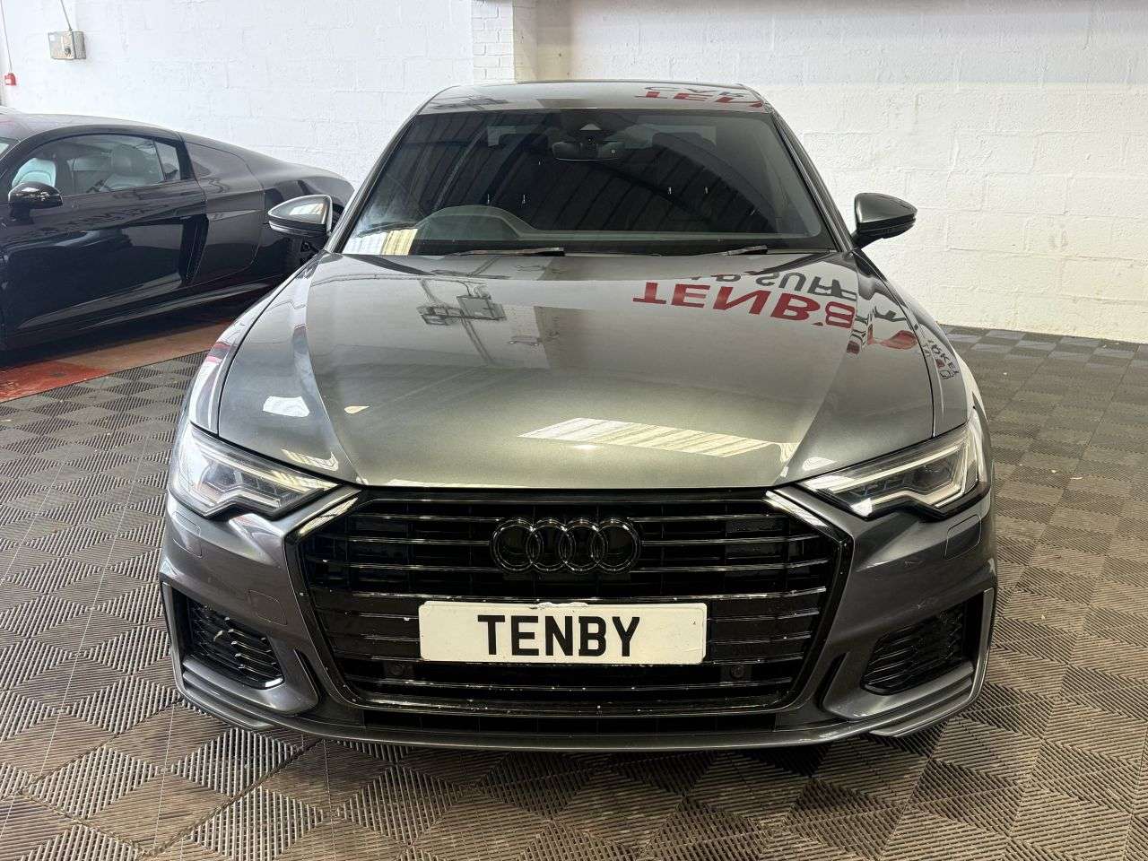 A 2019 AUDI A6 SALOON 2.0 TDI 40 S line Saloon 4dr Diesel S Tronic Euro 6 (s/s) (204 ps) FHTD SEA A 2019 AUDI A6 SALOON 2.0 TDI 40 S line Saloon 4dr Diesel S Tronic Euro 6 (s/s) (204 ps) FHTD SEA
