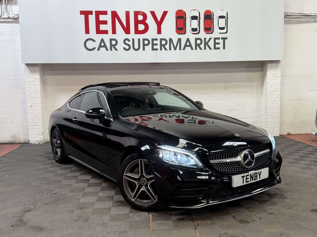 A 2020 MERCEDES-BENZ C CLASS 2.0 C220d AMG Line (Premium Plus) Coupe 2dr Diesel G-Tronic+ Euro 6 (s/s) ( A 2020 MERCEDES-BENZ C CLASS 2.0 C220d AMG Line (Premium Plus) Coupe 2dr Diesel G-Tronic+ Euro 6 (s/s) (