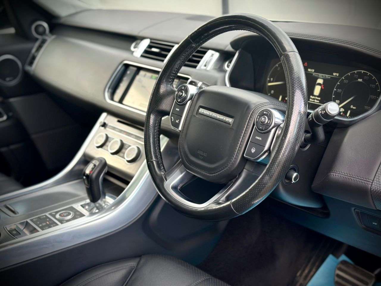 A 2015 LAND ROVER RANGE ROVER SPORT 3.0 SDV6 AUTOBIO DYNAMIC FSH! GREAT SPEC & CONDITION! A 2015 LAND ROVER RANGE ROVER SPORT 3.0 SDV6 AUTOBIO DYNAMIC FSH! GREAT SPEC & CONDITION!