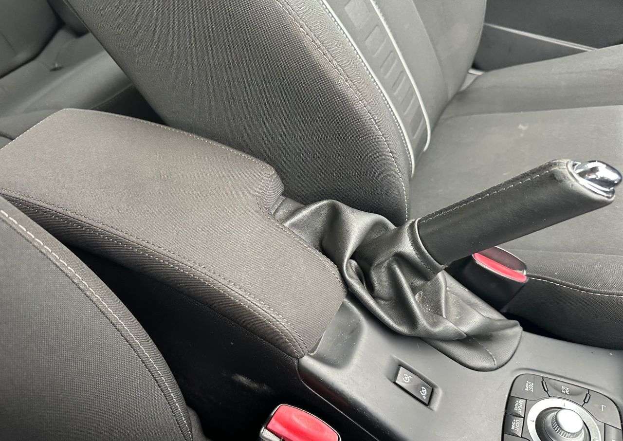 2014 RENAULT MEGANE 2014 RENAULT MEGANE