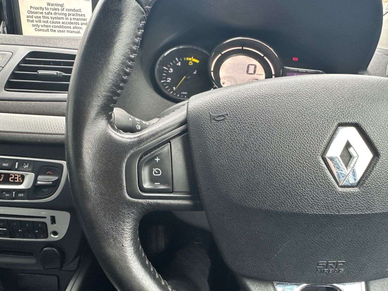 2014 RENAULT MEGANE 2014 RENAULT MEGANE