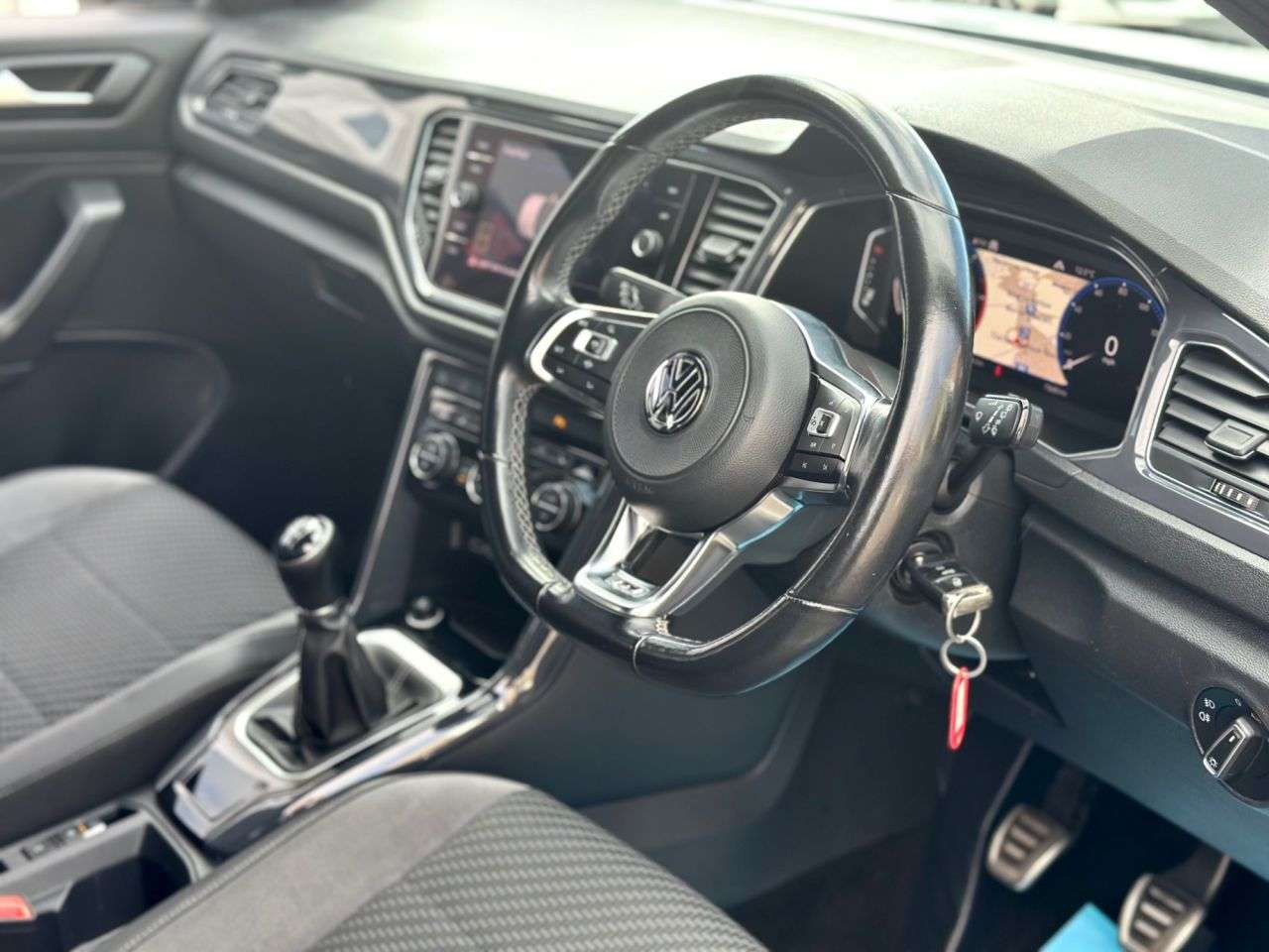 A 2019 VOLKSWAGEN T-ROC 1.6 TDI R-Line VIRTUAL COCKPIT! A 2019 VOLKSWAGEN T-ROC 1.6 TDI R-Line VIRTUAL COCKPIT!